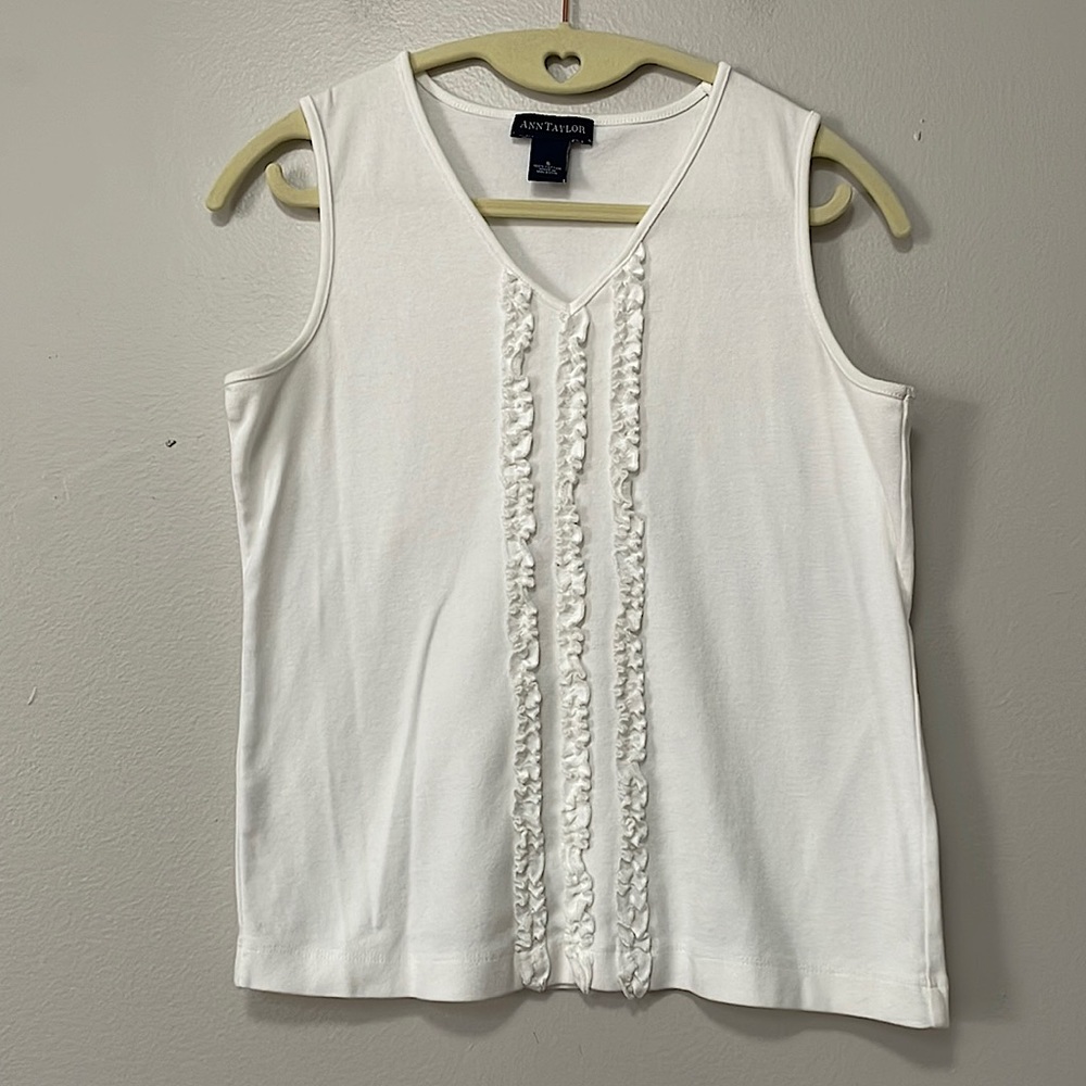 Ann Taylor white tank top. Sz small